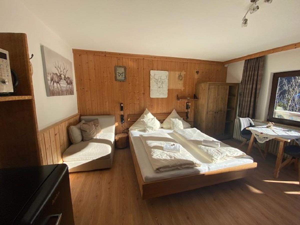 מוטנוואלד Alpenappartements Schwalbennestl מראה חיצוני תמונה